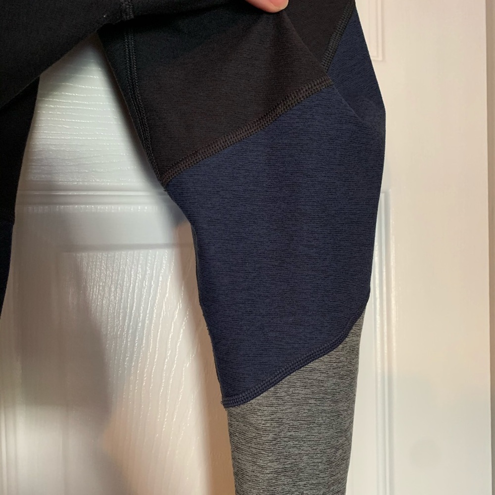 Popular OV multicolored leggings - great condition - Picture 10 of 10